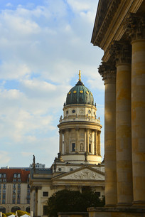 �������ֹ㳡�ĵ¹������