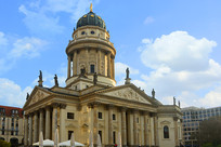 �����ֹ㳡�ĵ¹�����ý���