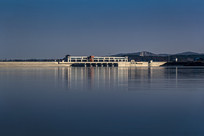 ��ɽ��ˮ���