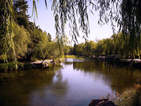 �峺���׵ĺ�ˮ