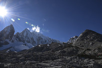 ����ѩɽ����