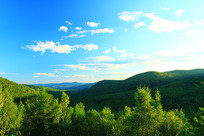 ��ɫ�ֺ�ɽ��