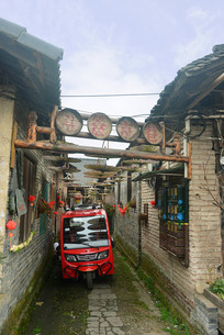 �Ĵ��������������򶷺[����  