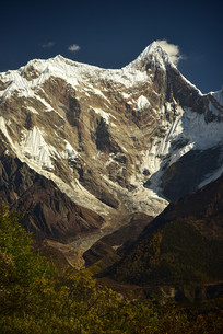 ���Ȱ���ѩɽ