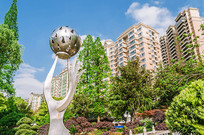 �Ǻ����޽���¥��С��԰�־���