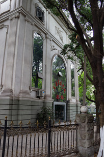 �����ѧ���ӵ�ӰѧԺ�糡����