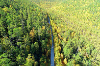 ���˰���ɽ·�ﾰ�����ģ�