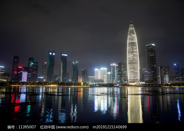 深圳湾高楼夜景 图片