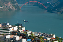 ����֮������ɽ�سǺ���Ͽ��