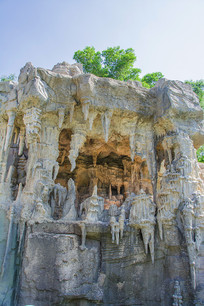 ɽ��״��������ʯ�ļ�ɽ