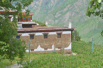 ���ͼ׾Ӳ�կ��Ӻ�ׯ�ڵ�