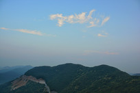 ɽ���ϵ���