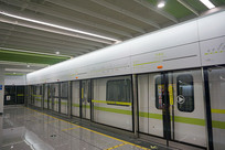 �ɶ�����8���߷��ݽ�վվ̨