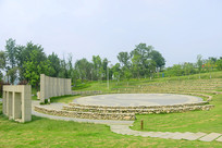  �ɶ�¶�����ֹ�԰ʯ֮�糡  