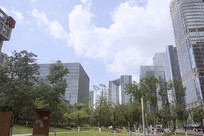 �ɶ���̩·������԰�����и�¥ 