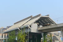 ����2���߽���վ