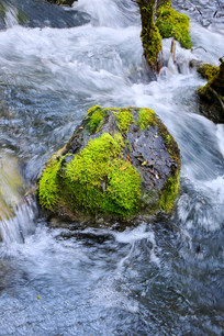 ̦޺ʯͷϪ���ٲ�