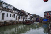 ����ɽ��