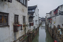 ����ɽ�����Ͻ�