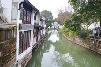 �й�԰�־��۽���Ⱥ