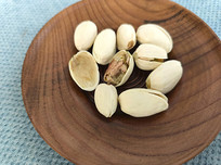 ��ɫ���Ĺ�