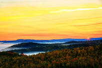 ���˰�������ɽ���ƺ��ճ�