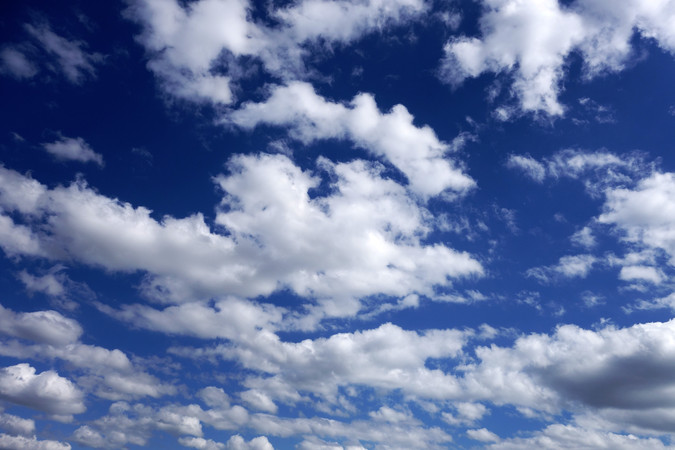 ������ƾ�ɫ