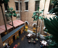 ����ùݾ�ַ�ڲ�װ��