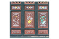 �ɶ����򹬵���ľ������