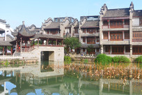 �ɶ���̶ˮ��С����ˮ���Ϸ���