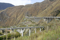 �Ĵ��ſ�����Ⱥɽ�߼��ź�����