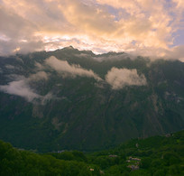 �Ĵ����ͼ׾Ӳ�կ����