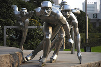 �Ϻ������ݻ����˶�Ա����