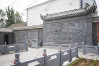 ���񳯷���ߴ��С