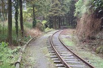 ��ɽ����ú��С��խ������