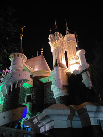 ҹ���еĹųǱ�