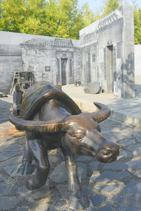 �㶫���ڸ�����乫԰ˮţ��