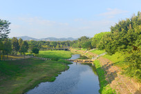 �������Ĺ�԰�����̤ˮ�� 