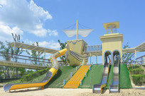 �ɶ������ӹ�԰  ͯȤ�ﻬ��