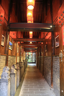 �����˩��׮խ����