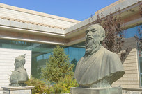 �����׿�ռ��������ʤͭ��