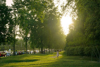 �ɶ�·�ػ���Ϧ�����յ��̵� 