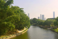 ���ڳ��к����ʼ�ɽ����ӷ��