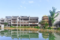 �ɶ���̶ˮ��½���С����̶�� 