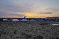 ��Ұ�ϵ�����