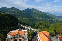 ������ɽĦ���������ķ羰