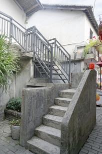 ���ڸʿӿͼ�С�����¥��