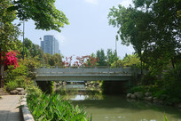 �Ĵ��ɶ����к���佻�Ϫ 