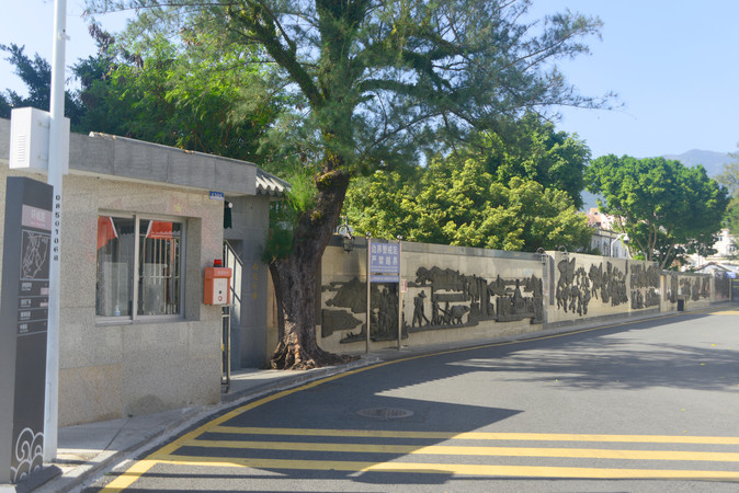 ������Ӣ��������ʷ�Ļ�ǽ