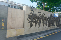 �������